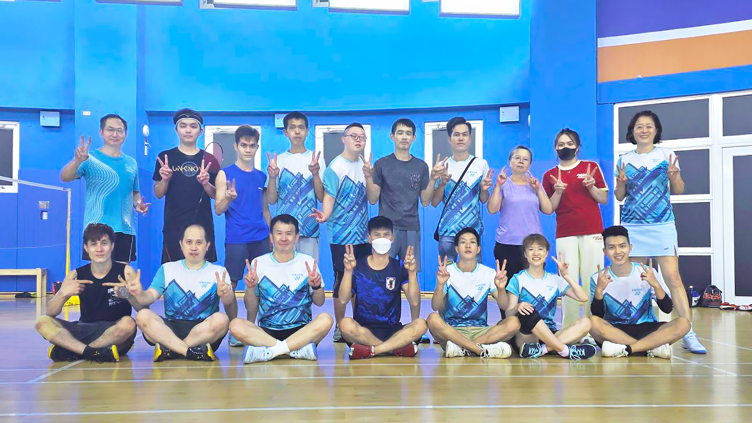 新傳羽球隊2025年第42周